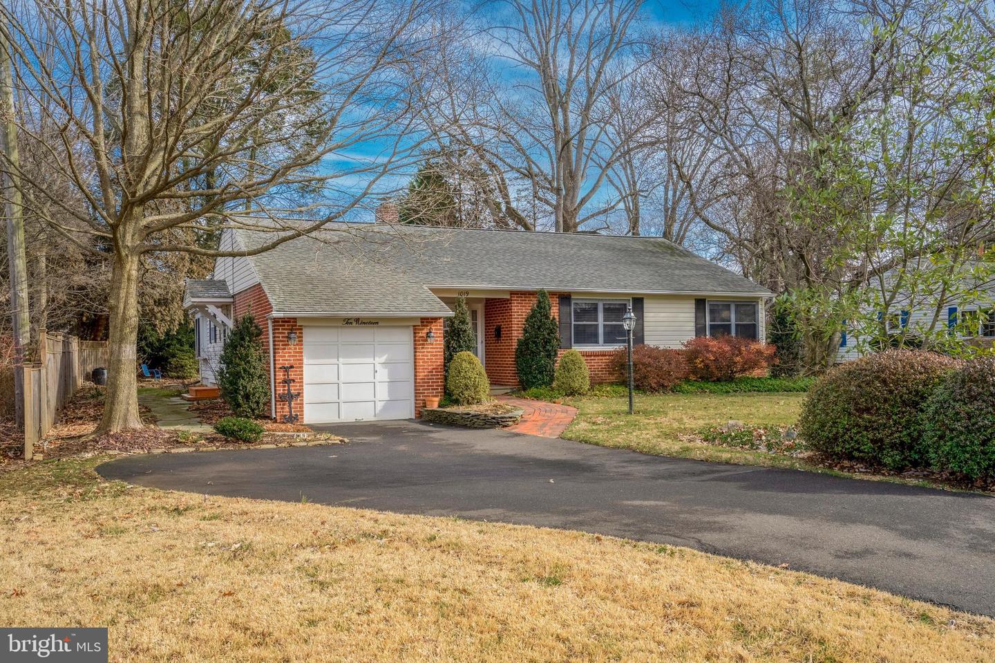 1019 Pheasant Ln, Oreland, PA 19075 MLS PAMC2063064 Coldwell Banker