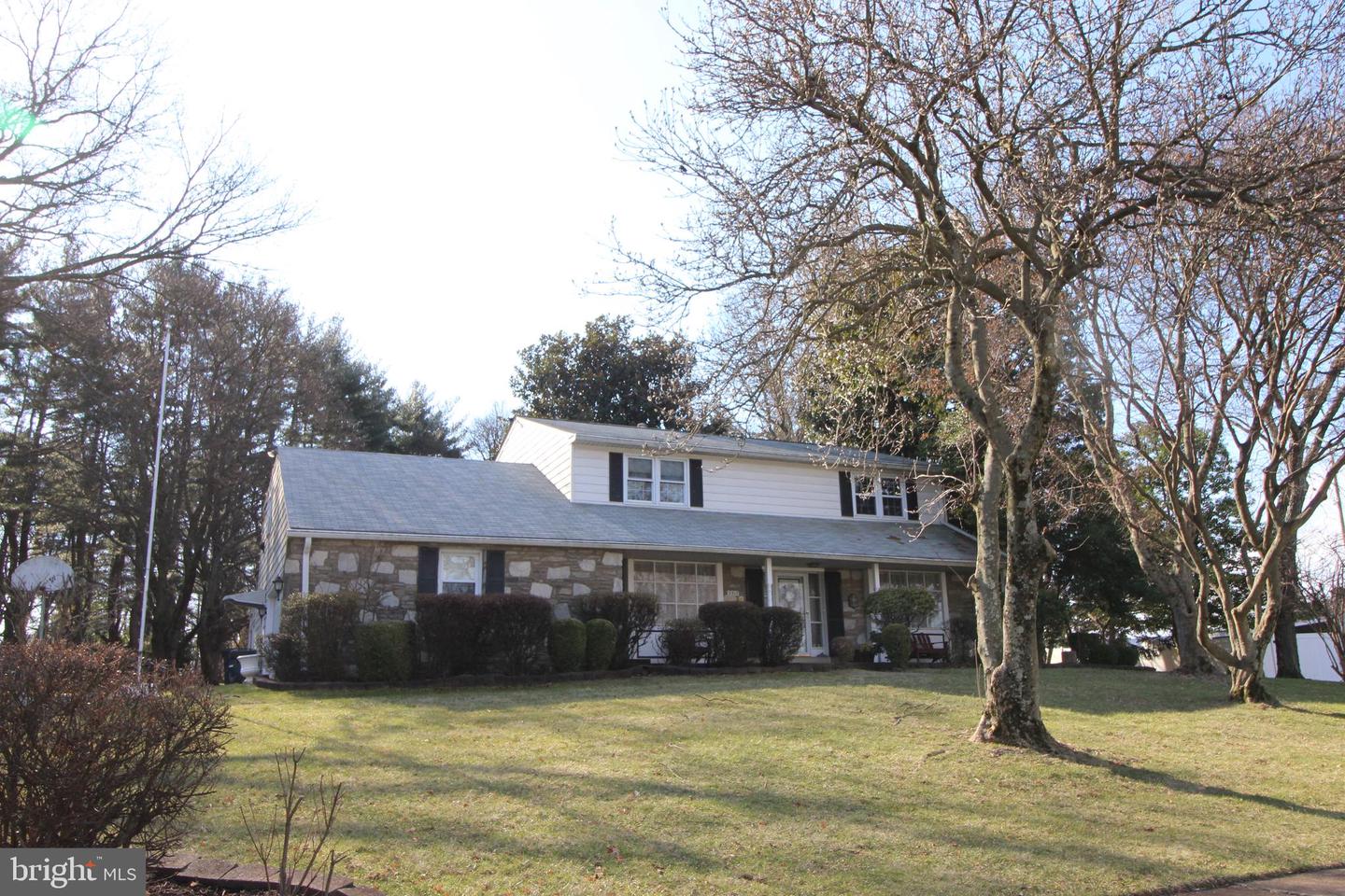 3517 Oriole Dr, Huntingdon Valley, PA 19006 MLS PAMC2063304