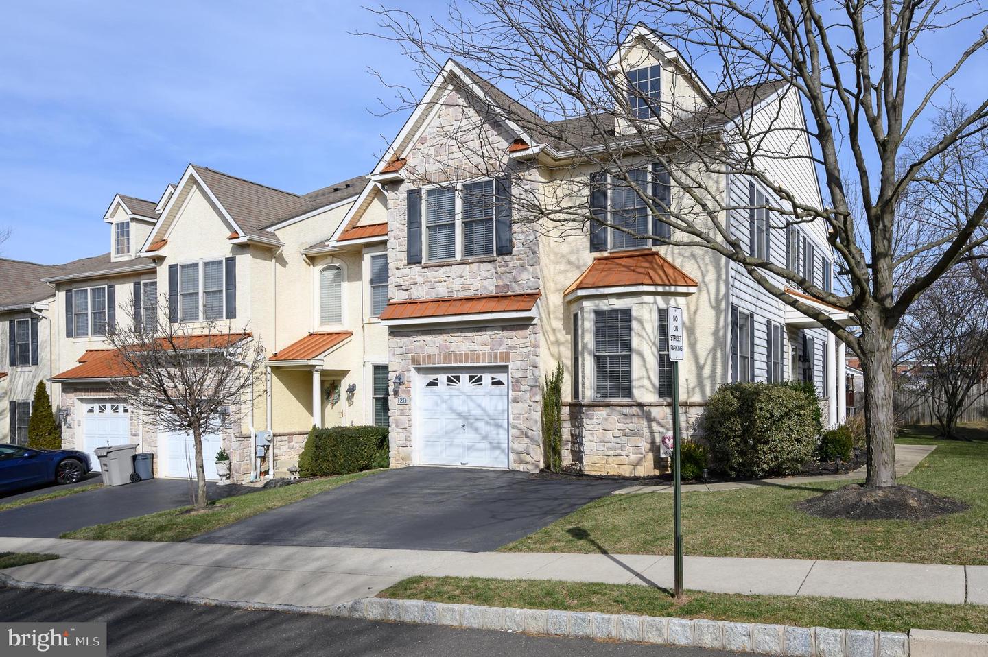 120 Wyndham Ln, Conshohocken, PA 19428 MLS PAMC2063646 Coldwell Banker