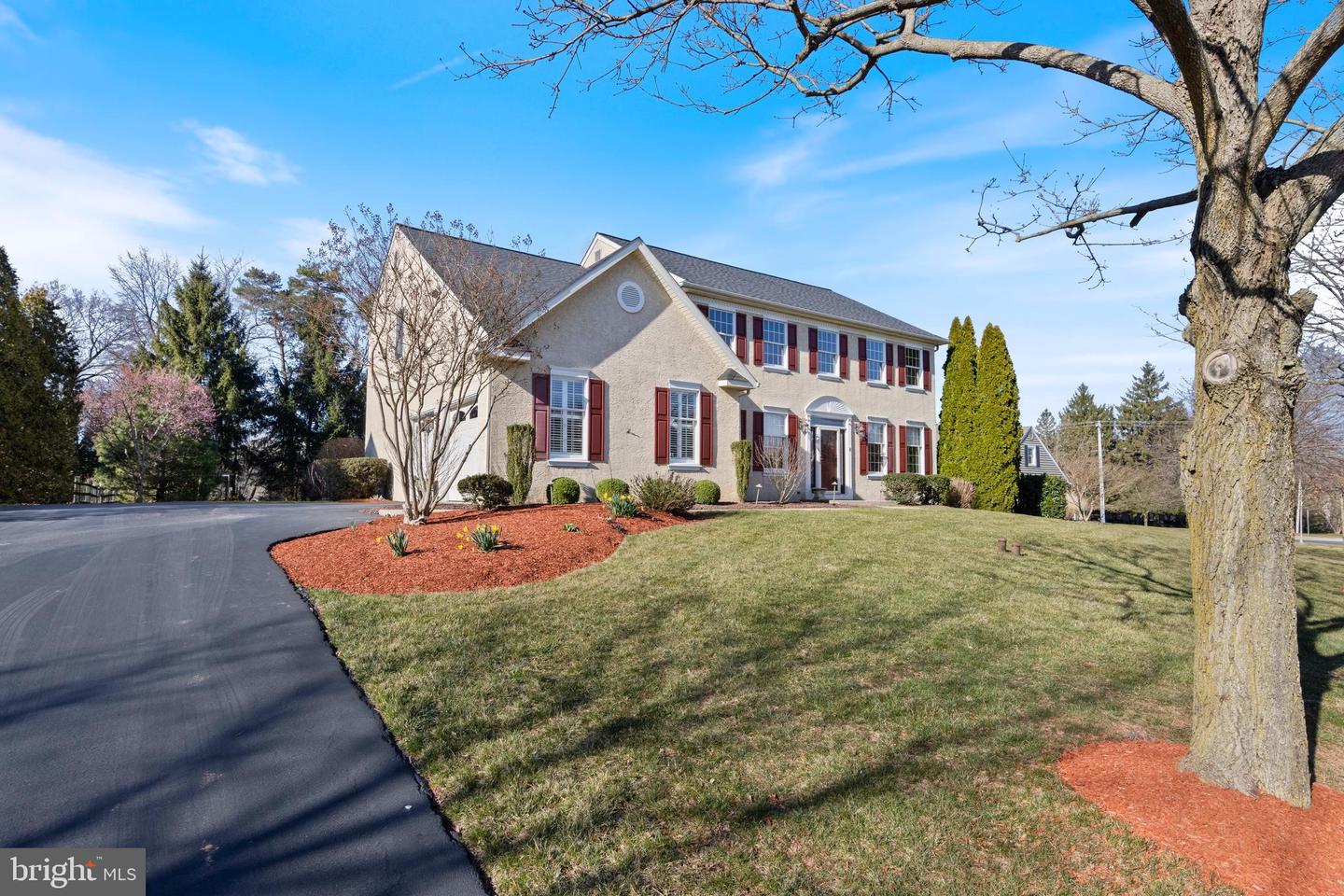 4 Loretta Ln, Plymouth Meeting, PA 19462 MLS PAMC2066326 Coldwell Banker