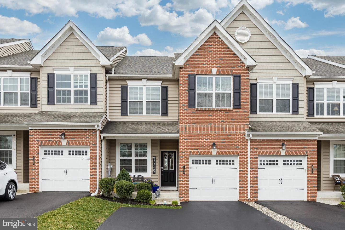 104 Mainland Square Dr, Harleysville, PA 19438 MLS PAMC2067536