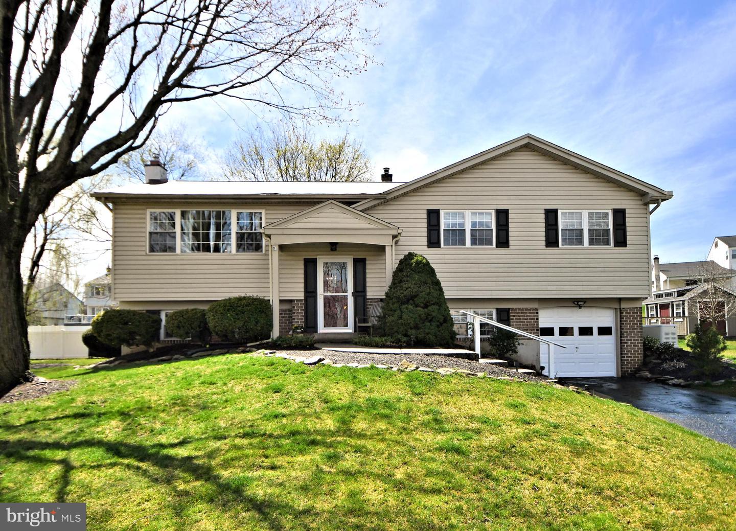 721 Champlain Dr, King of Prussia, PA 19406 MLS PAMC2067546