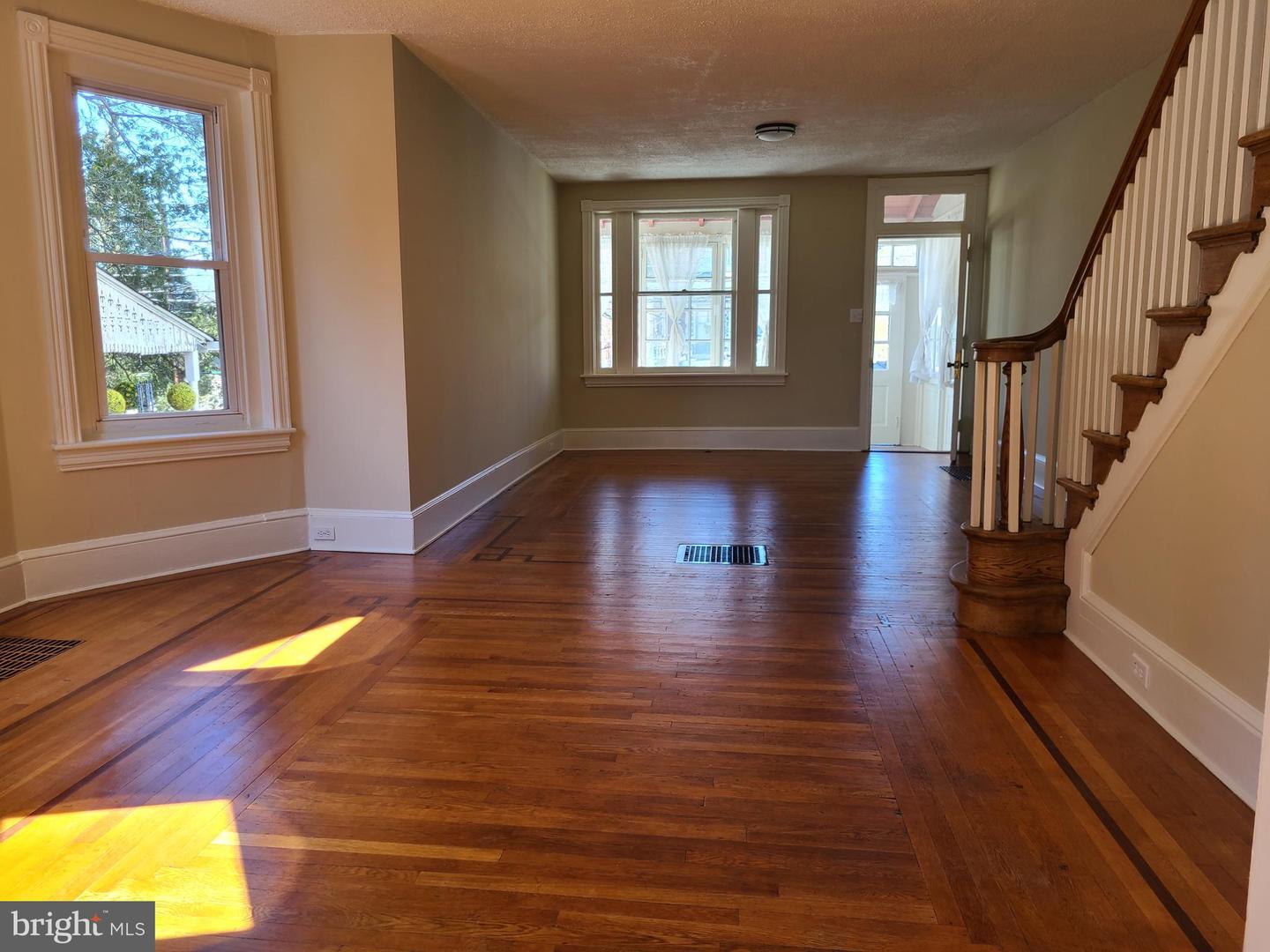 524 Washington St, Royersford, PA 19468 MLS PAMC2067866 Coldwell Banker