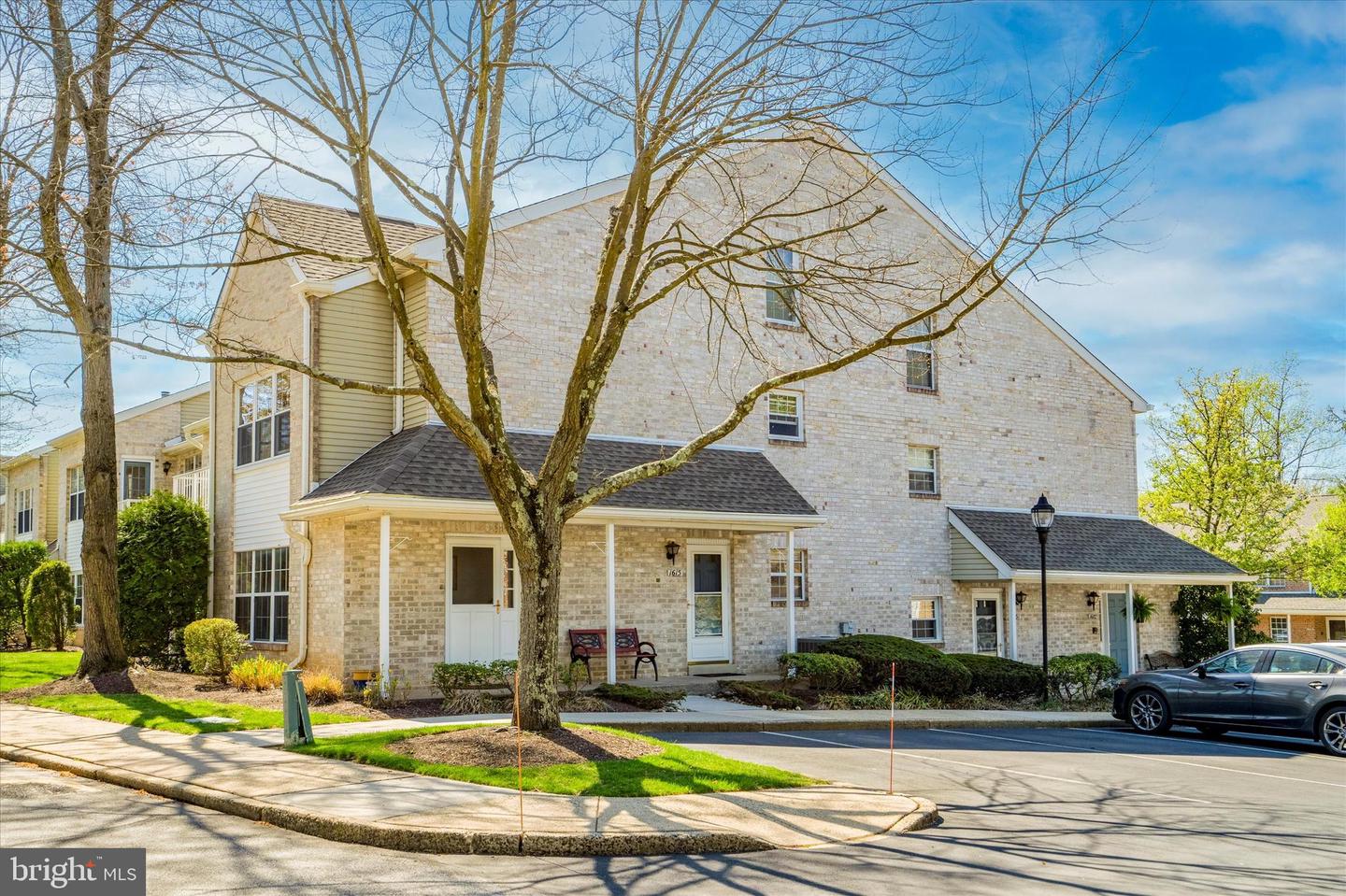 1615 Valley Glen Rd 164, Elkins Park, PA 19027 MLS PAMC2069076