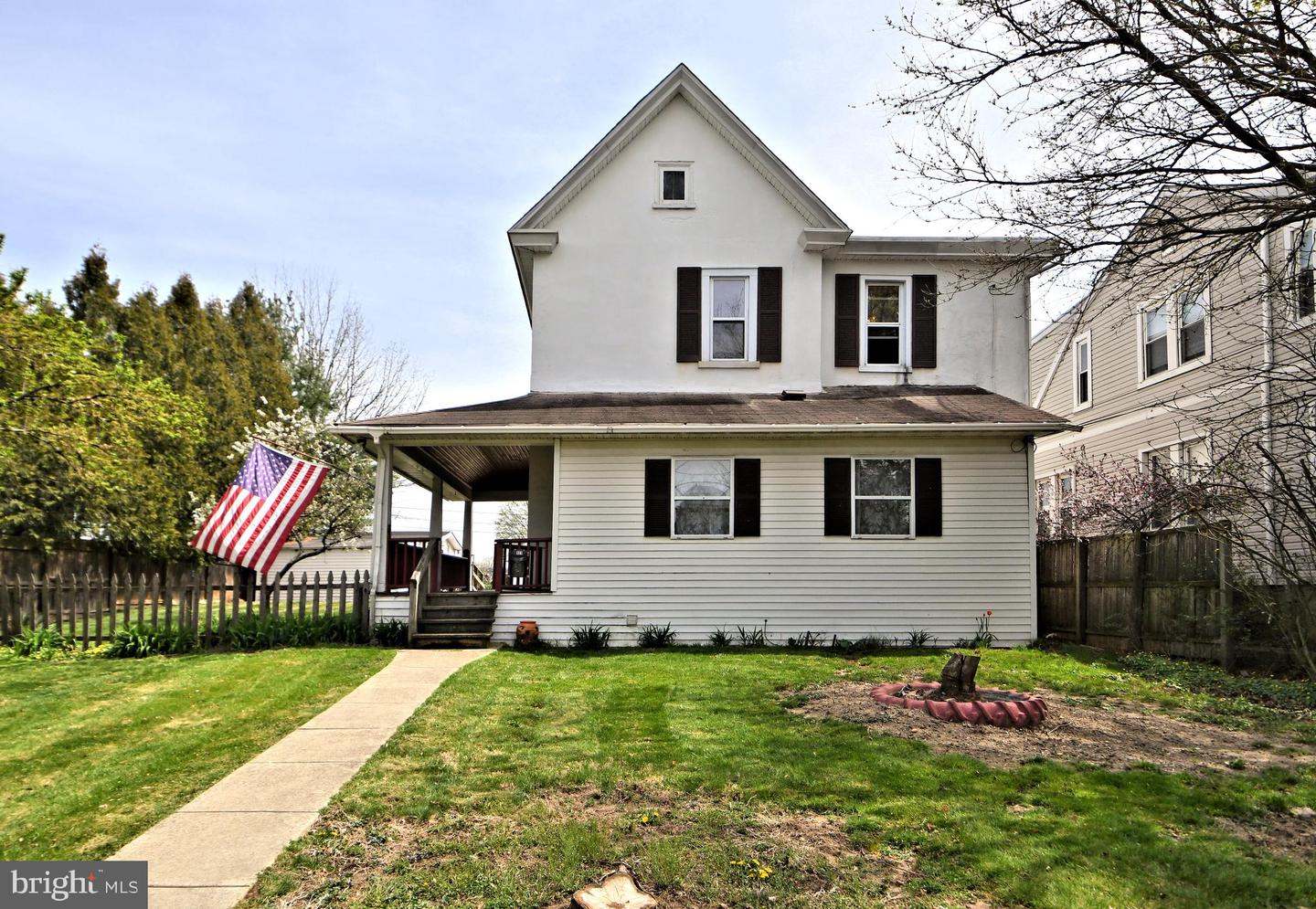 327 Green St, Lansdale, PA 19446 MLS PAMC2069248 Coldwell Banker