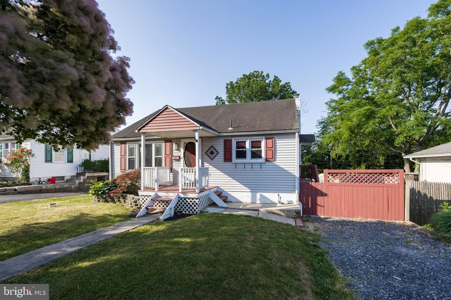 352 W King St, Pottstown, PA 19464 MLS PAMC2074304 Coldwell Banker