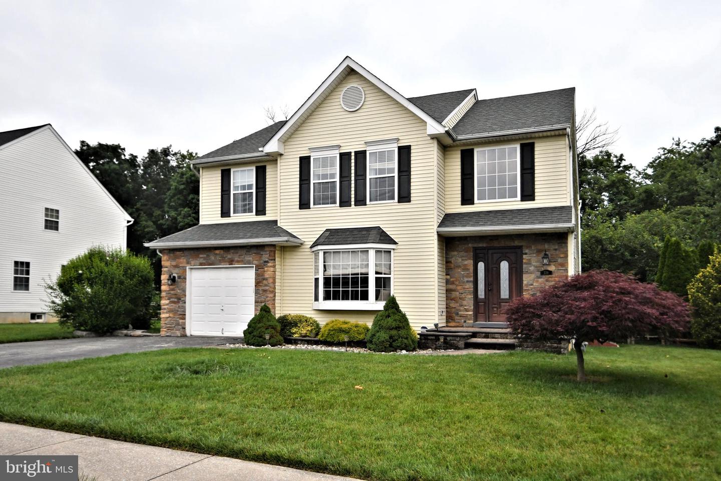 339 Minuteman Dr, Collegeville, PA 19426 MLS PAMC2076444 Coldwell