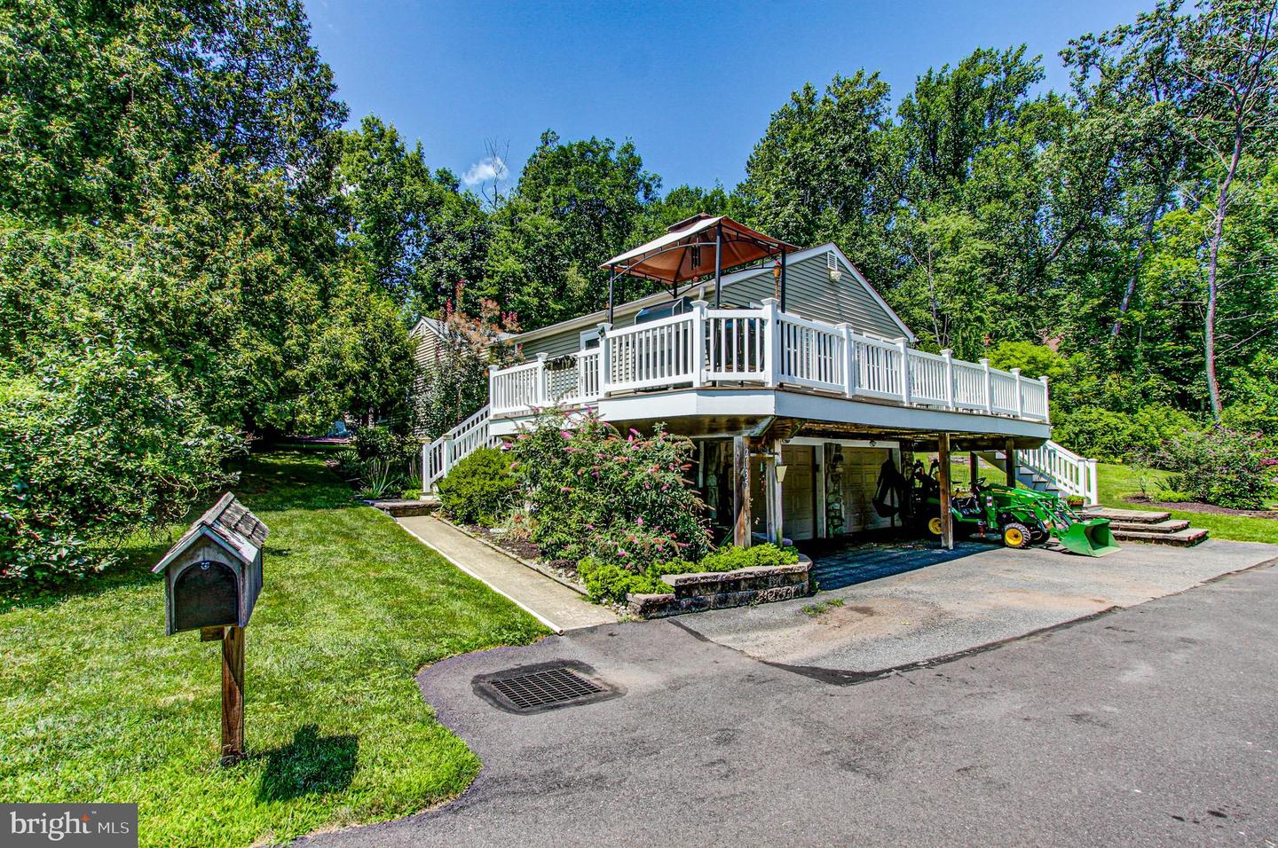 2135 Perkiomen Ave, Perkiomenville, PA 18074 MLS PAMC2077950