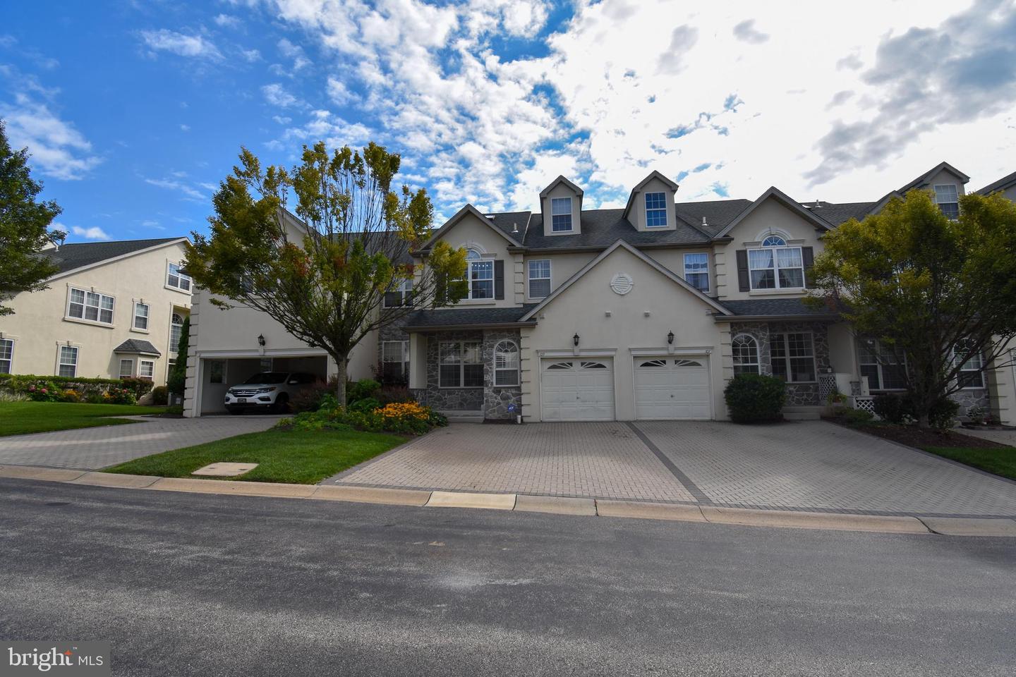 109 Meadow View Ln, Lansdale, PA 19446 MLS PAMC2080560 Coldwell Banker