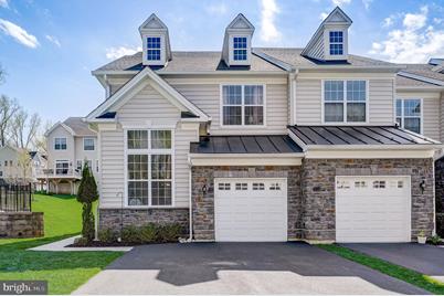 2075 Julia Drive, Conshohocken, PA 19428 - Photo 1