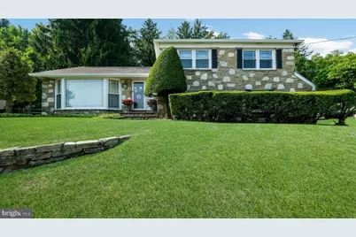 908 Summit Lane, Oreland, PA 19075 - Photo 1