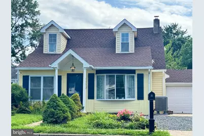 1112 Lakeview Drive, Lansdale, PA 19446 - Photo 1
