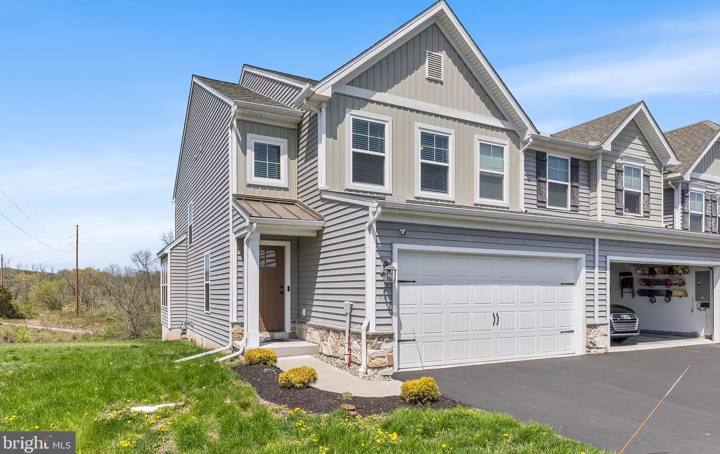 314 Hayward Ct, Pottstown, PA 19464 MLS PAMC2139800 Coldwell - Main Image