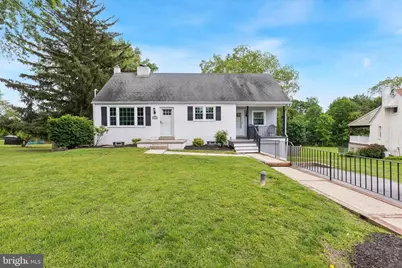 43 Circle Drive, Norristown, PA 19403 - Photo 1