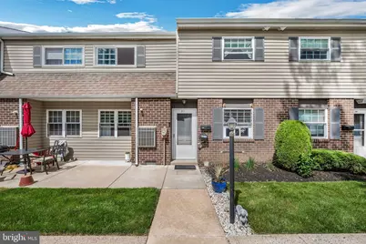 325 S Warminster Road #D11, Hatboro, PA 19040 - Photo 1