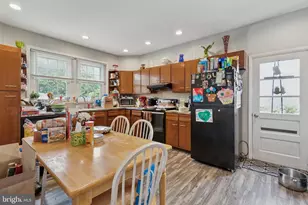 832 Bush St, Bridgeport, PA 19405 - Photo 5