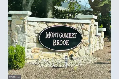 513 Foxcroft Circle, Royersford, PA 19468 - Photo 1