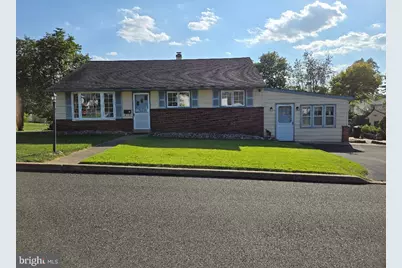 16 Lawnton Road, Willow Grove, PA 19090 - Photo 1