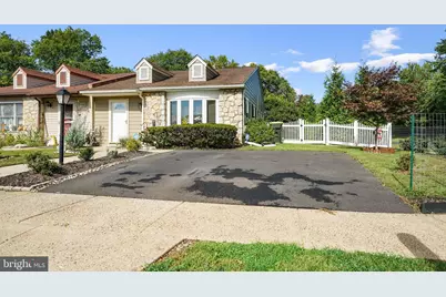 1001 Hemlock Place, Huntingdon Valley, PA 19006 - Photo 1