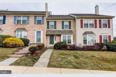 527 Maple Glen Circle, Pottstown, PA 19464 - Photo 1