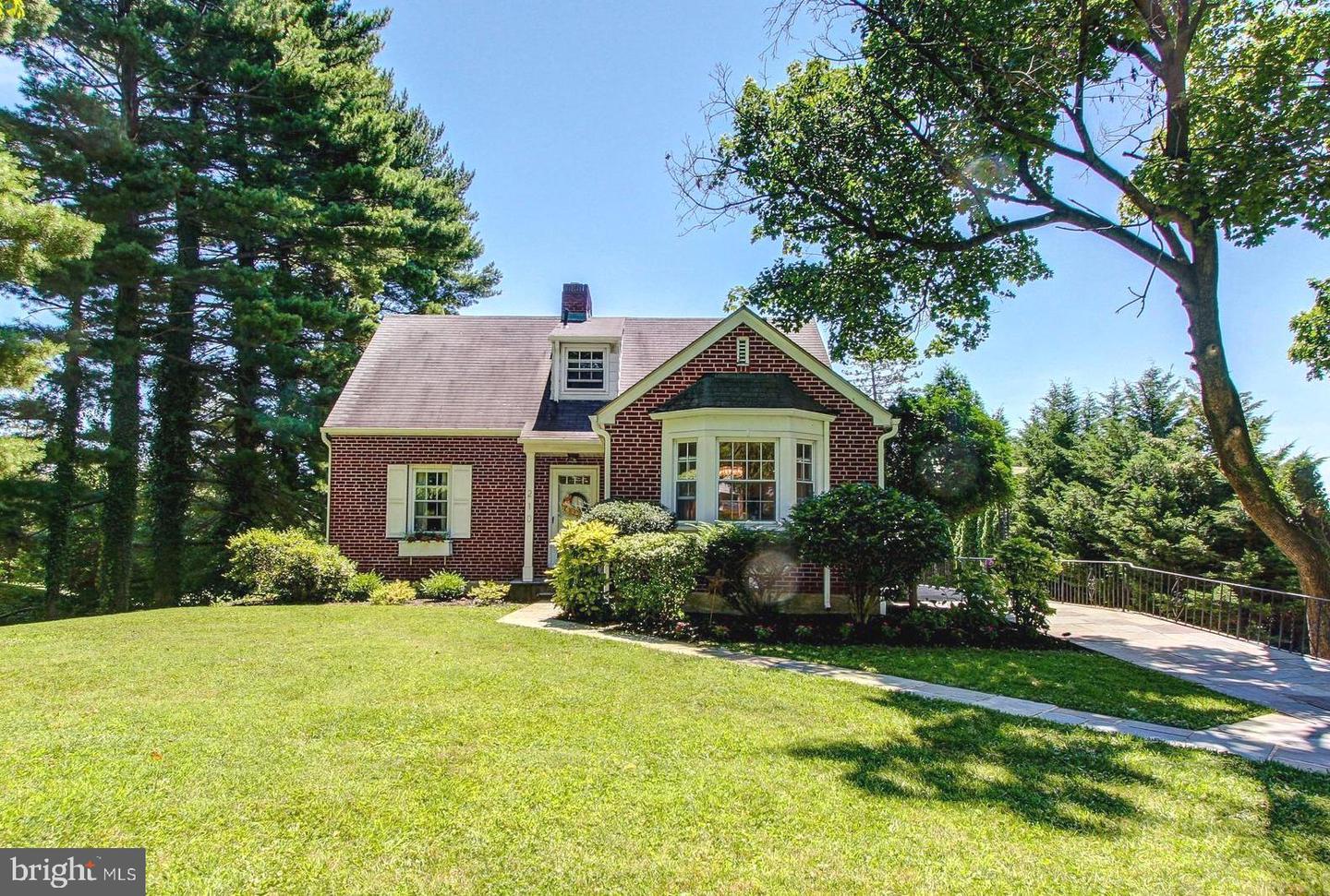 210 S Schuylkill Ave, Eagleville, PA 19403 MLS PAMC617324 Coldwell