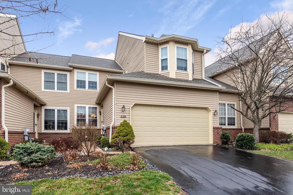 226 Pinecrest Ln, Lansdale, PA 19446 MLS PAMC687210 Coldwell Banker