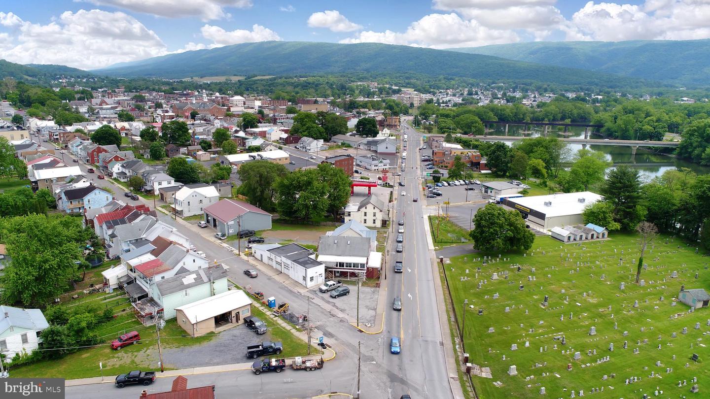 137 N Juniata St, Lewistown, PA 17044 MLS PAMF2000060 Coldwell Banker