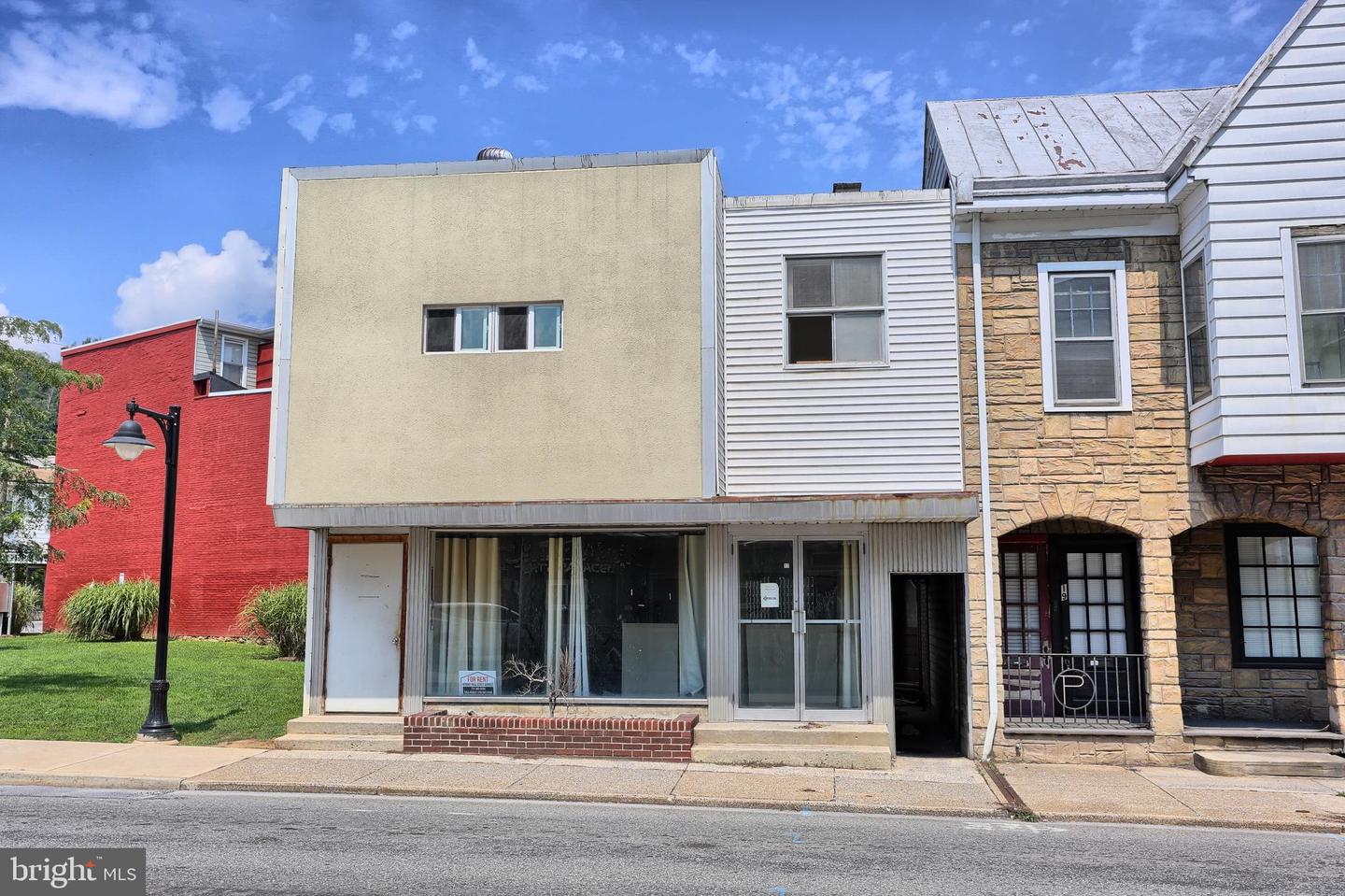 17 Chestnut St, Lewistown, PA 17044 MLS PAMF2000288 Coldwell Banker