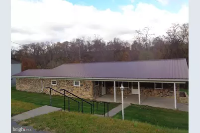 435 1st Avenue, Burnham, PA 17009 - Photo 1