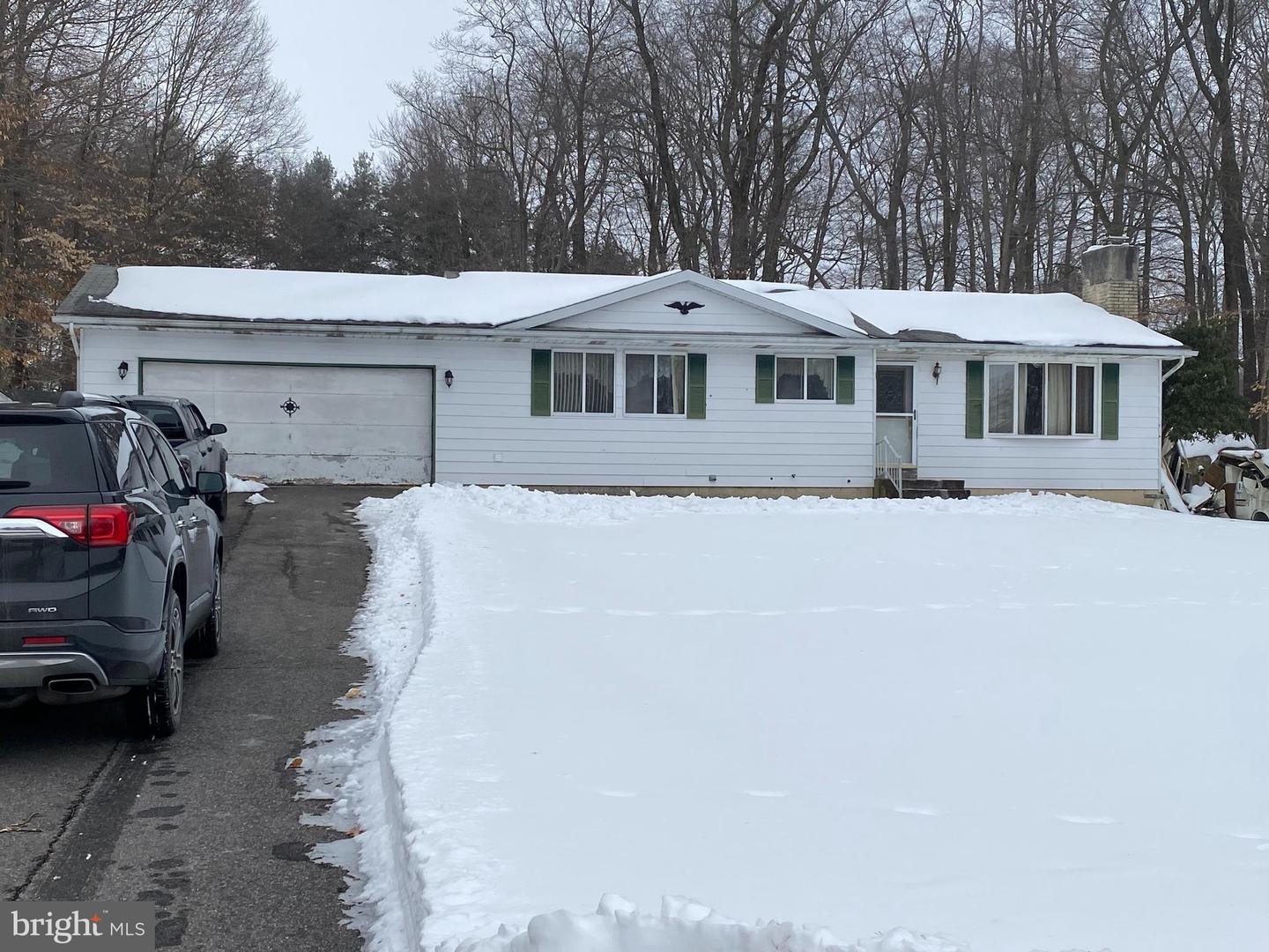 1225 Beechwood Dr, Long Pond, PA 18334 MLS PAMR2000624 Coldwell Banker