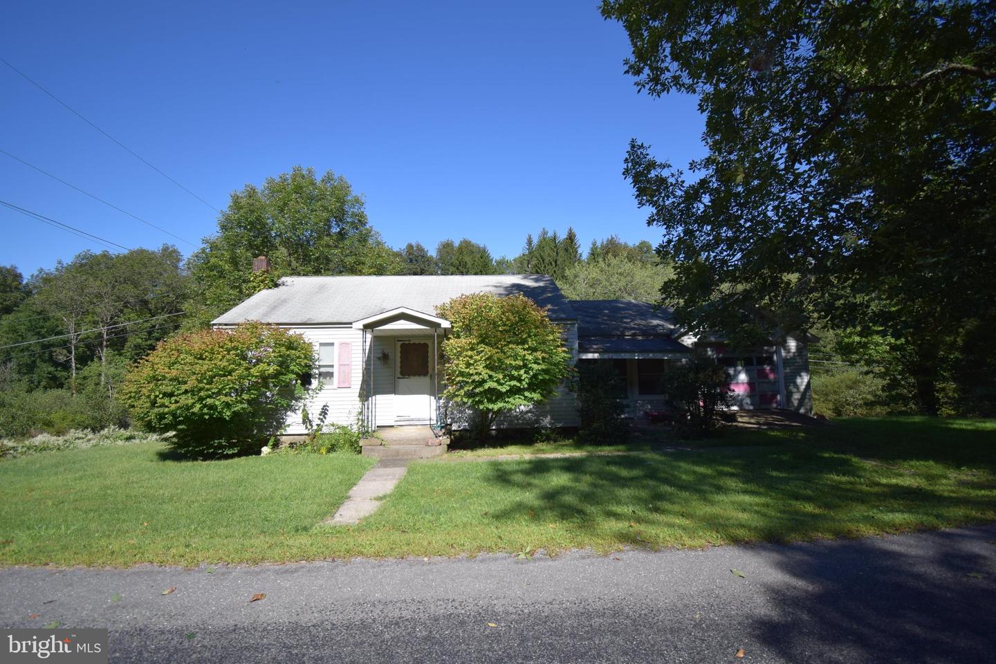 1633 Lower Smith Gap Rd, Kunkletown, PA 18058 MLS PAMR2002436