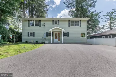 5194 Hamilton S, Saylorsburg, PA 18353 - Photo 1