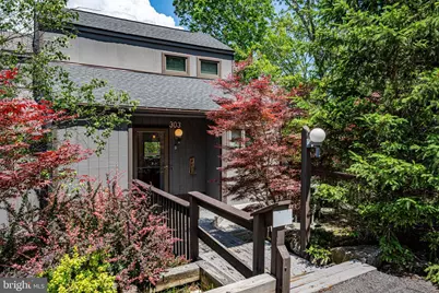 303 Cross Country Lane, Tannersville, PA 18372 - Photo 1