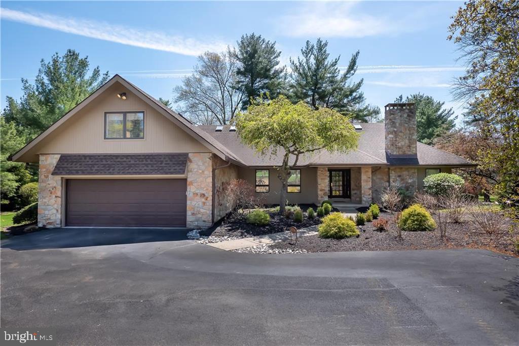 1556 Saucon Valley Rd, Bethlehem, PA 18015 MLS PANH2002012 Coldwell