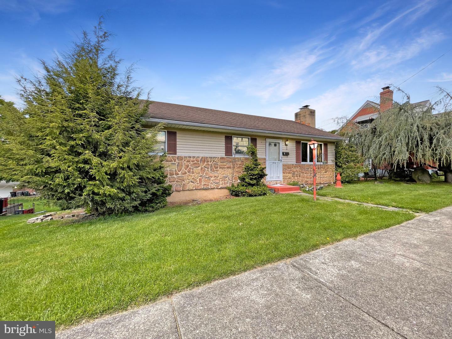 75 Hess Ave, Hellertown, PA 18055 MLS PANH2003966 Coldwell Banker