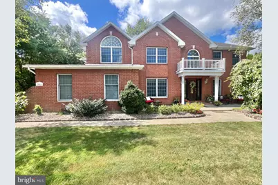 2044 Carol Ann Way, Bethlehem, PA 18015 - Photo 1