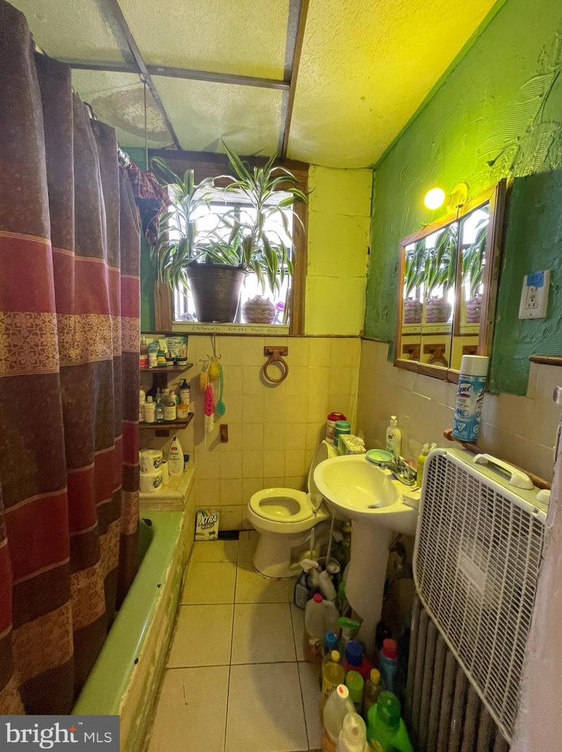 1226 47 St, Philadelphia PA 19131-1505 exterior