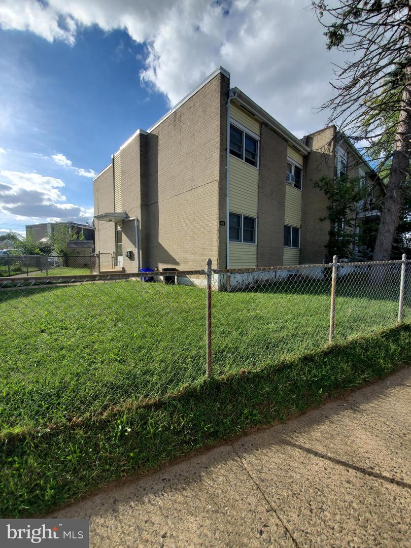 3430 Ashfield Ln, Philadelphia, PA 19114 MLS PAPH2032868 Coldwell