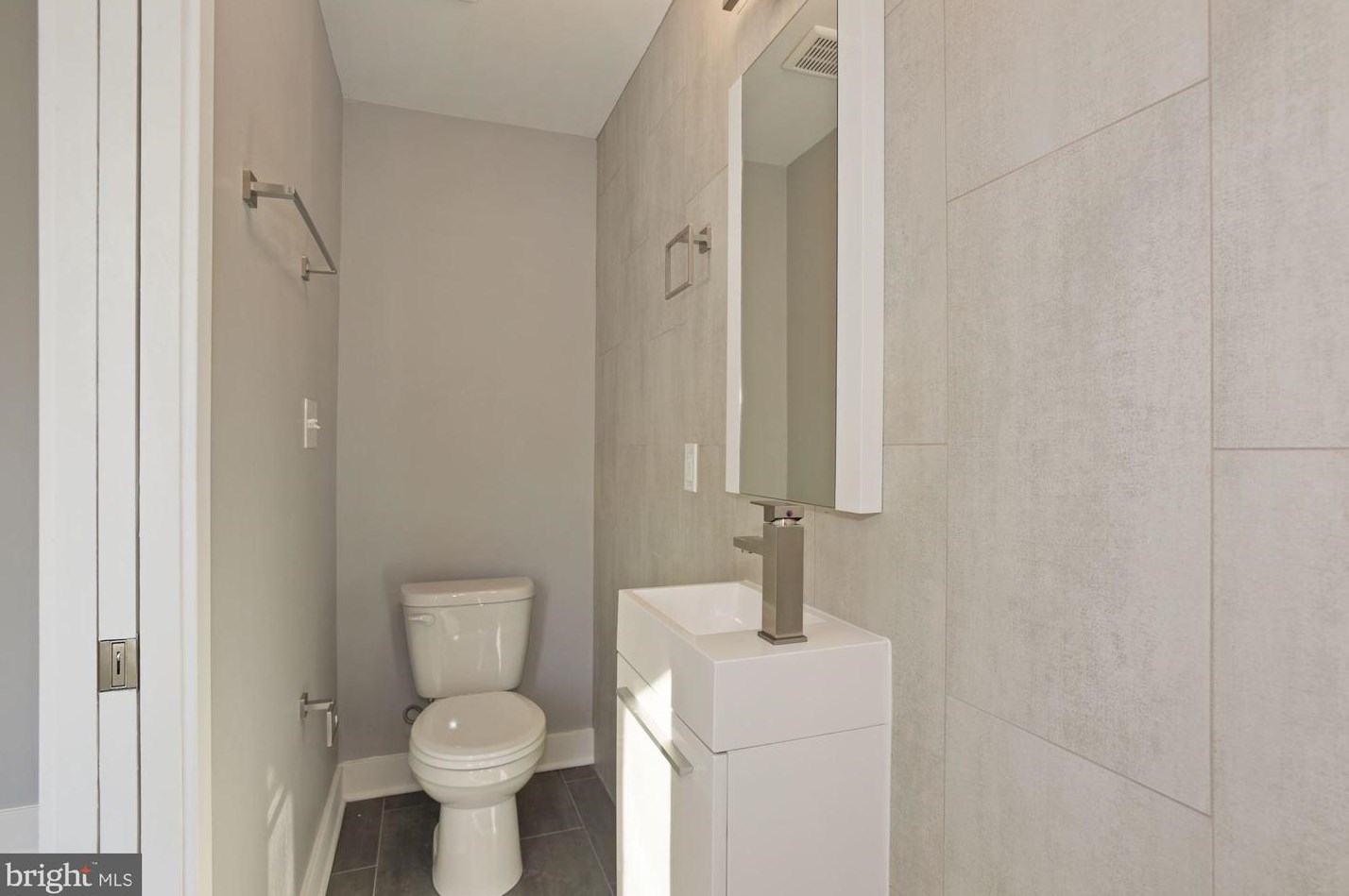 3817 Wallace St, Philadelphia PA 19104-1837 exterior