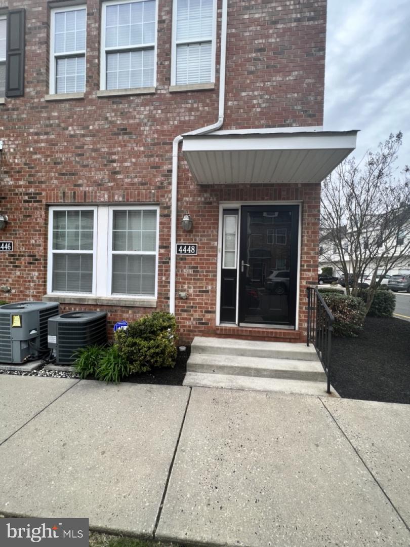 4448 Driftwood Dr, Philadelphia, PA 19129 MLS PAPH2118214 Coldwell