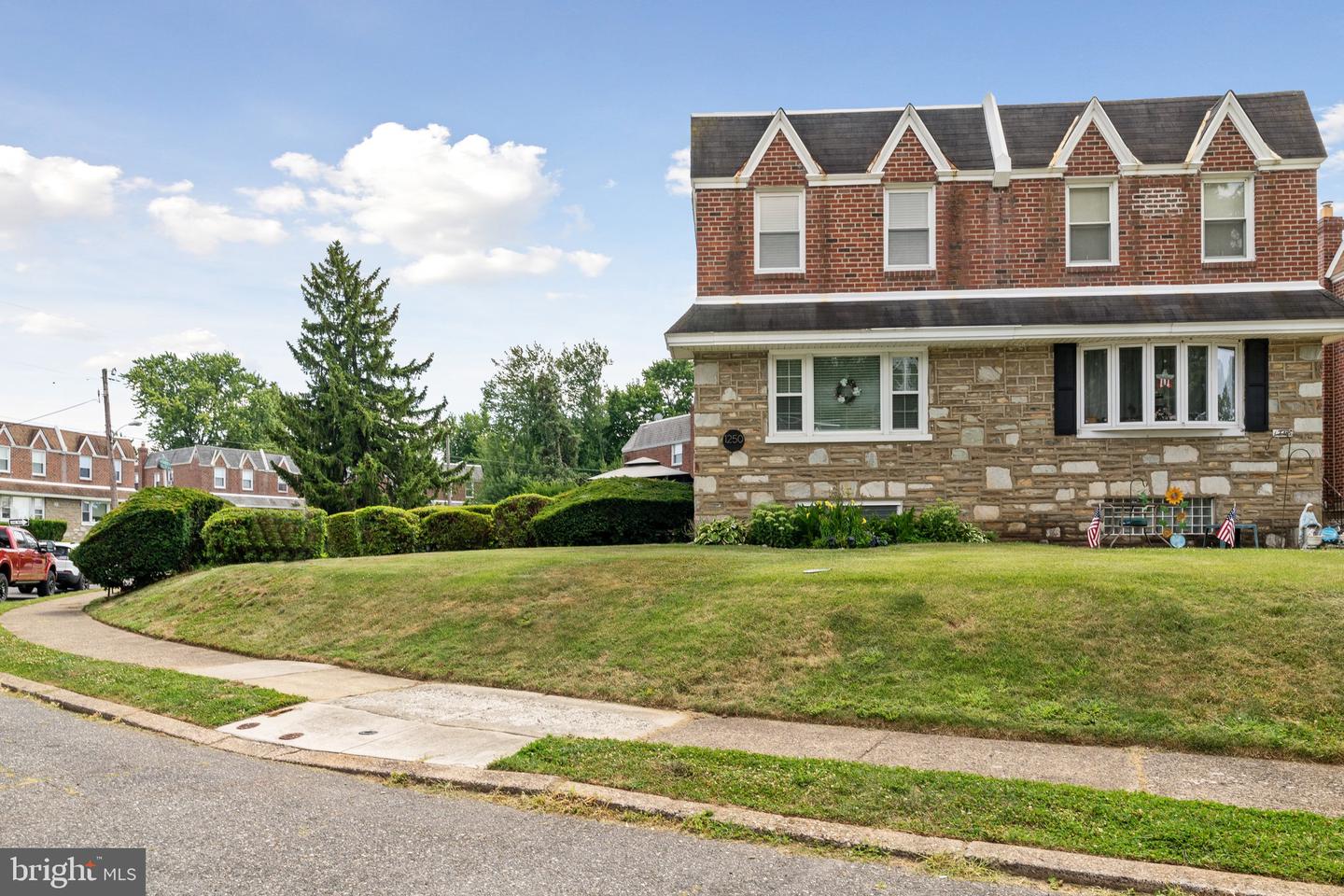 1250 Stanwood St, Philadelphia, PA 19111 MLS PAPH2139166 Coldwell