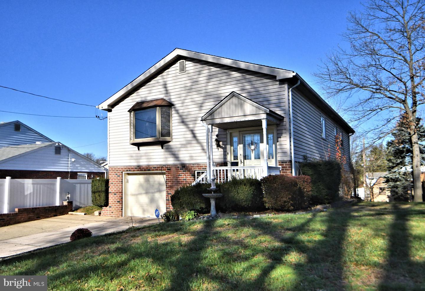 10961 Kipling Ln, Philadelphia, PA 19154 MLS PAPH2185540 Coldwell