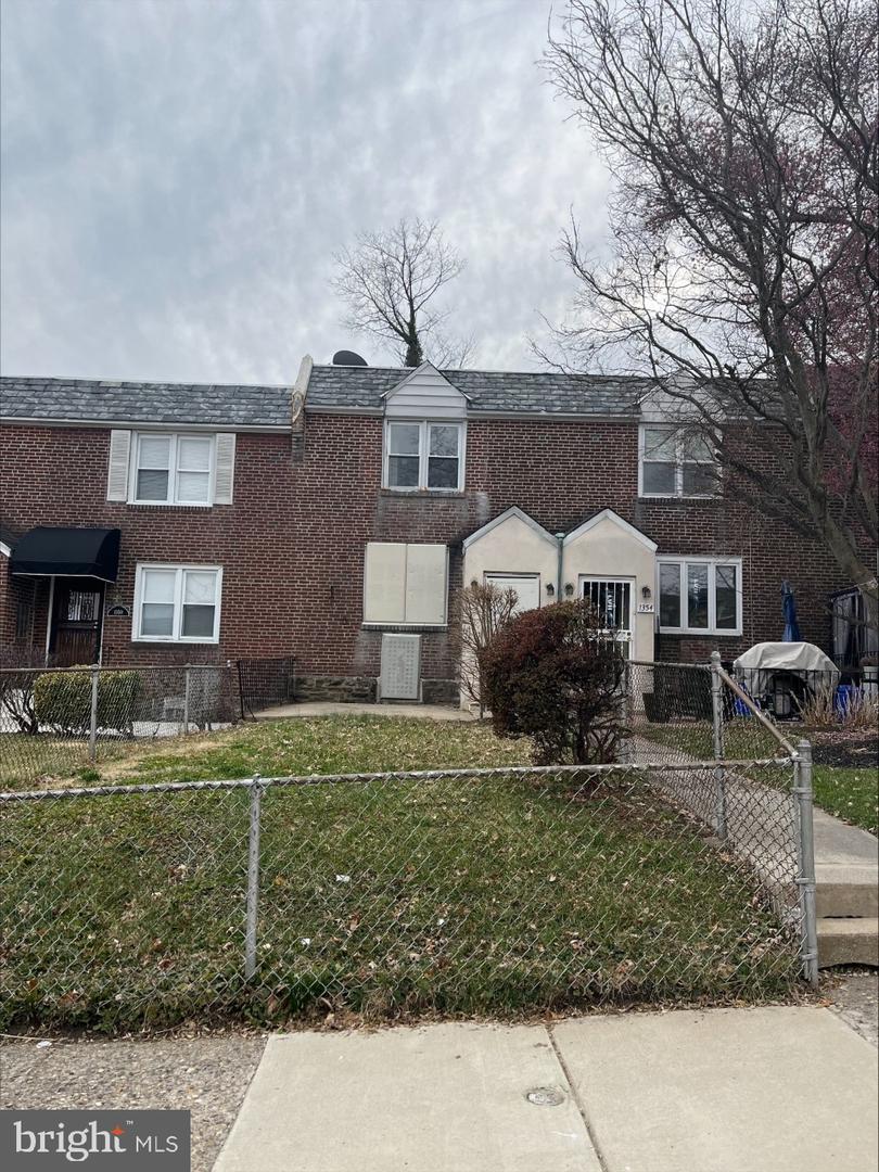 1352 Farrington Rd, Philadelphia, PA 19151 MLS PAPH2209184 Coldwell