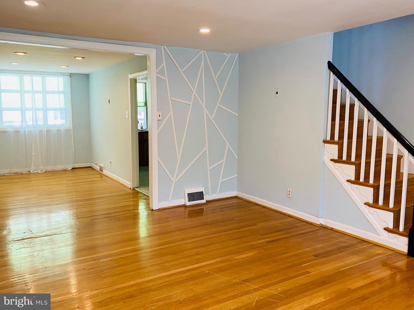 3920 Lawndale St, Philadelphia, PA 19124 MLS PAPH2224066 Coldwell