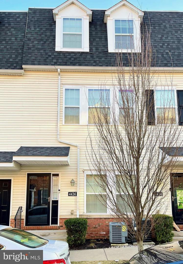 4436 Driftwood Dr, Philadelphia, PA 19129 MLS PAPH2225370 Coldwell