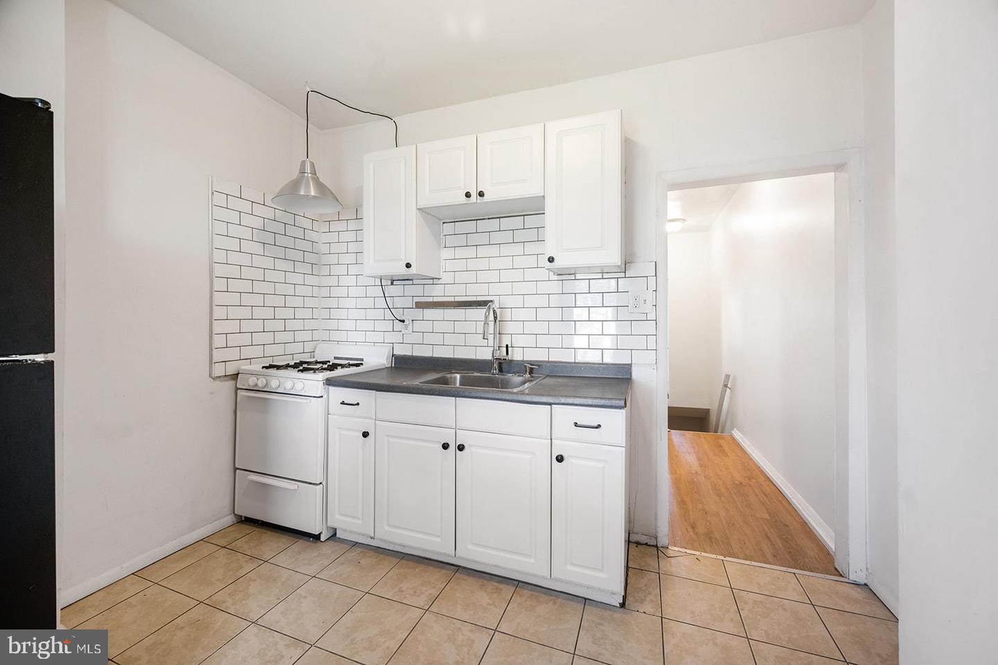 3098 Aramingo Ave, Philadelphia, PA 19134 MLS PAPH2246764 Coldwell