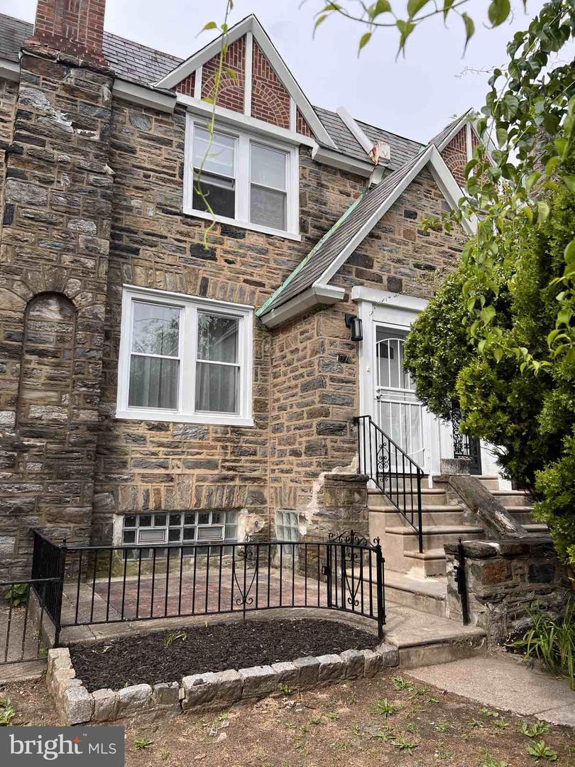 1710 Stenton Ave, Philadelphia, PA 19141 MLS PAPH2250406 Coldwell