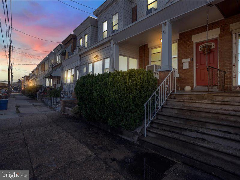 2651 Aramingo Ave, Philadelphia, PA 19125 MLS PAPH2283728 Coldwell