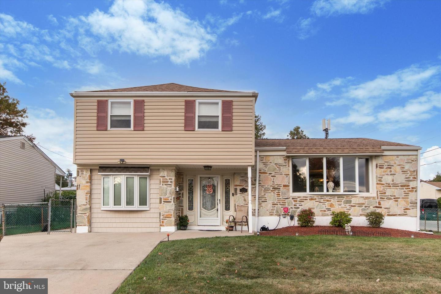 9772 Susan Rd, Philadelphia, PA 19115 - MLS PAPH2410634 - Coldwell Banker