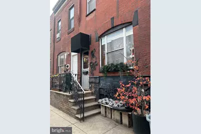 2424 S Iseminger Street, Philadelphia, PA 19148 - Photo 1